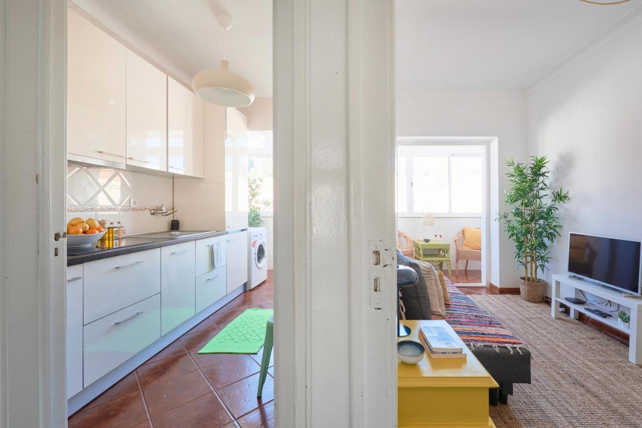 Central & Sunny 2Br Apt Near Beach, By Timecooler เซตุบาล ภายนอก รูปภาพ