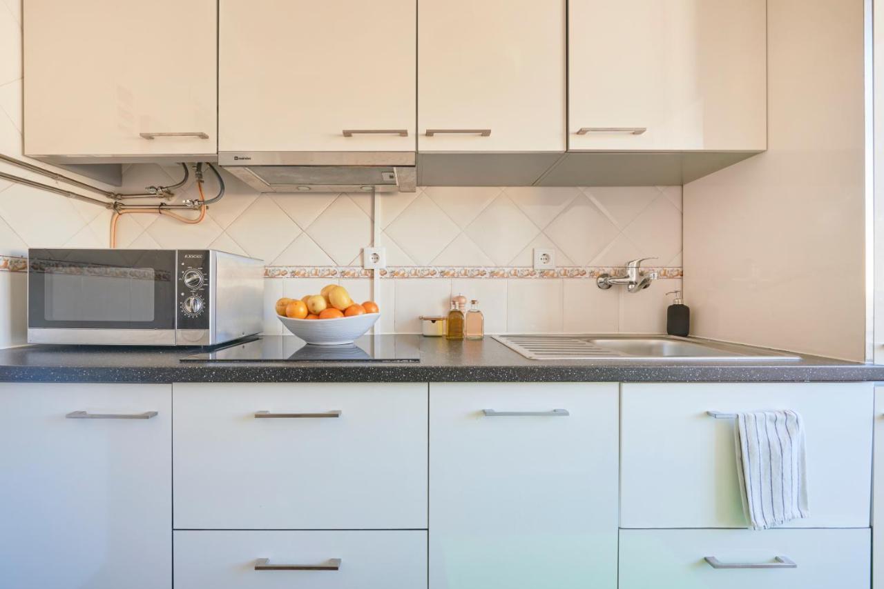 Central & Sunny 2Br Apt Near Beach, By Timecooler เซตุบาล ภายนอก รูปภาพ